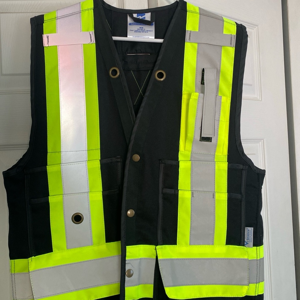 Open Road Surveyor Vest size M